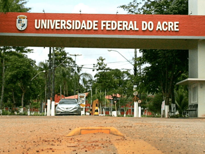 Concurso UFAC divulga edital para técnico-administrativo