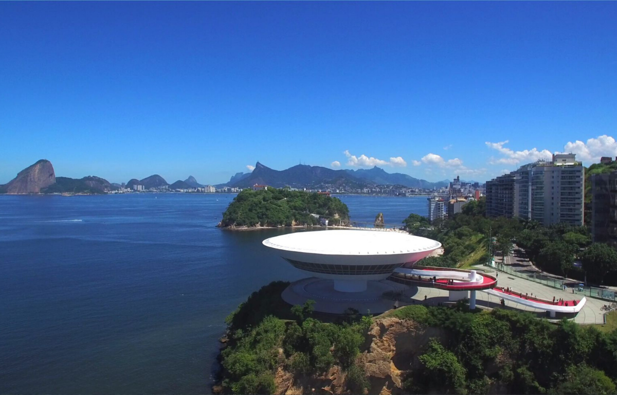 Concurso de Niterói RJ recebe inscrições para 19 vagas