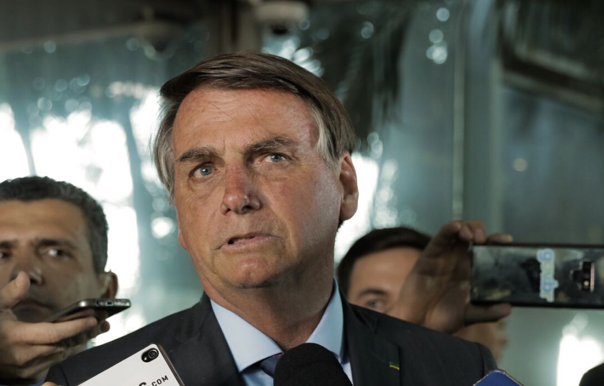 Presidente Bolsonaro afirma que apenas concursos essenciais serão feitos