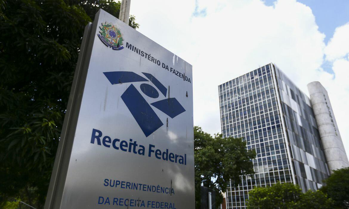 Concurso Receita Federal: CONFIRMADO 3.360 vagas de nível médio e superior.