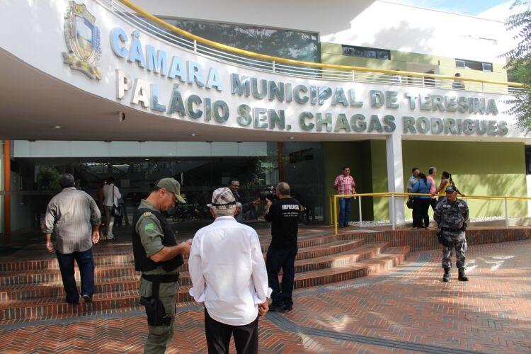 Câmara de Teresina (PI) adia prova em virtude do atual cenário da pandemia