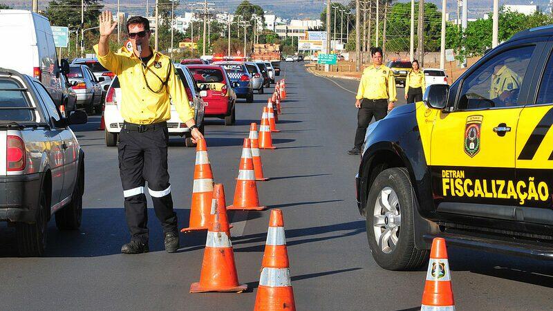 Concurso DETRAN DF: edital autorizado para 72 vagas