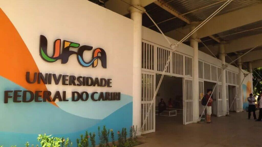 Como se inscrever no concurso UFCA; iniciais de R$ 4,1 mil