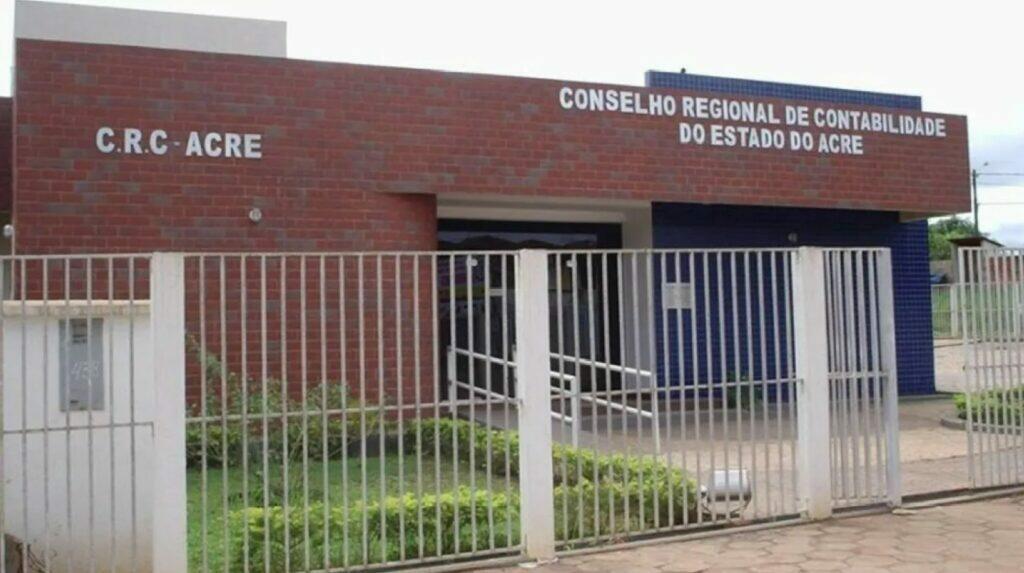 Concurso CRC AC: edital aberto para 50 vagas; iniciais de R$ 3 mil